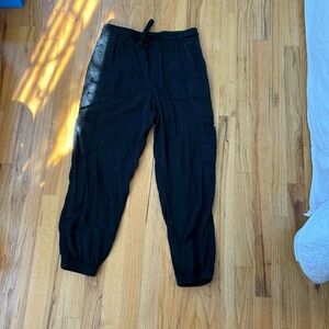 American Eagle Black Cargo Joggers